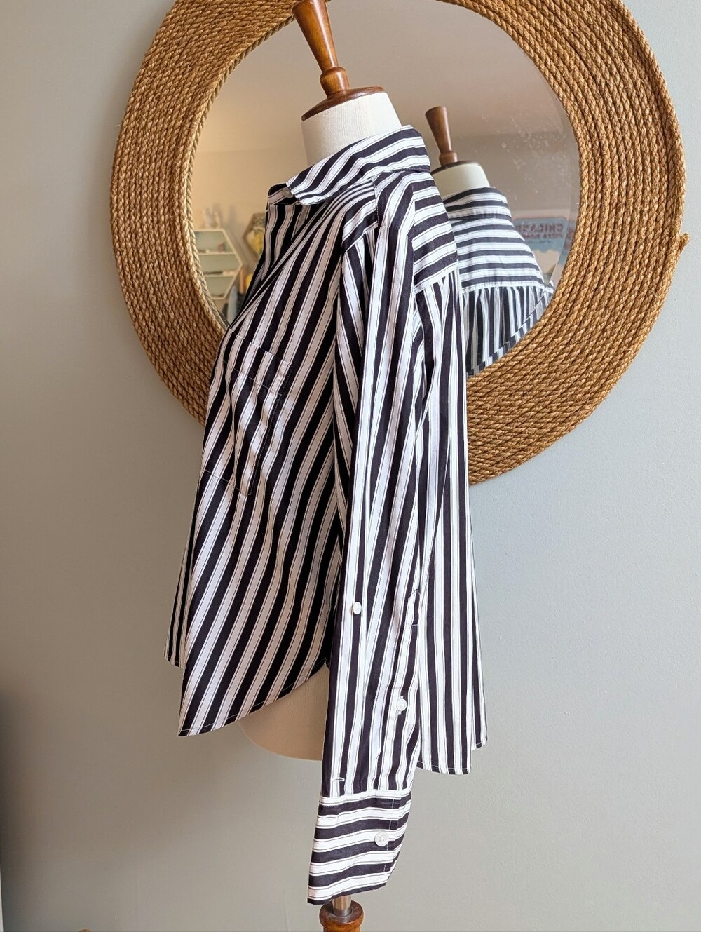 Madewell Easy Y-Neck Button Up Shirt - Picture 4 of 6